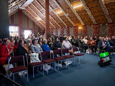 Community support and connection in Auckland